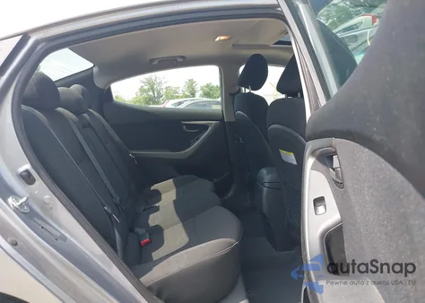 2016 Hyundai Elantra Value Edition z USA, uszkodzony, nr VIN 5NPDH4AEXGH783529